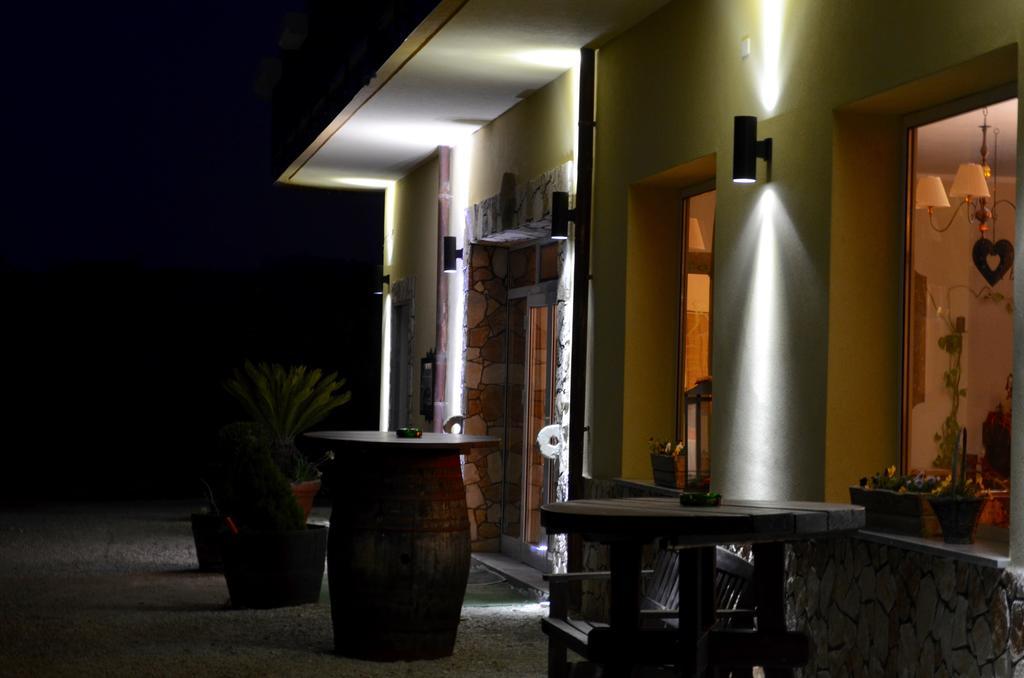 Villa Della Mimosa Alia Екстериор снимка