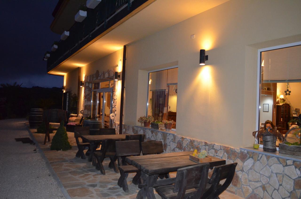 Villa Della Mimosa Alia Екстериор снимка